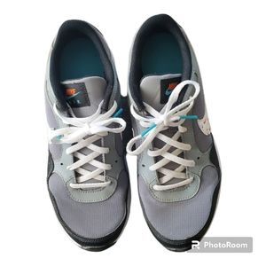 ✨️MOVING SALE!✨️ Nike Air Max